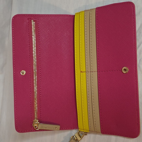Steve Madden Tan Wristlet Clutch [2/$10] - Picture 2 of 7